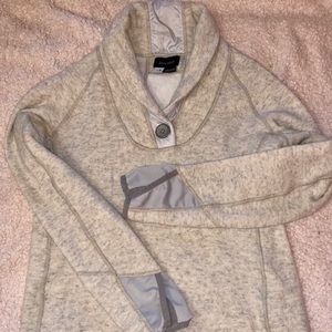 Outwear sweater